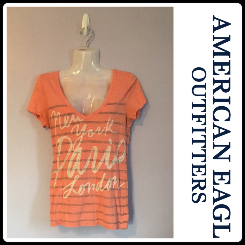 American Eagle orange v neck tee size small